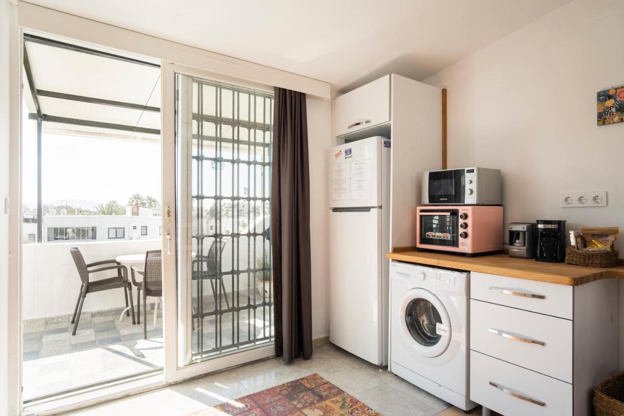Central, Cozy, 15 Min Walk To The Beach, Fast Wi-Fi, Free Parking, 4Ppl Bodrum Exterior foto